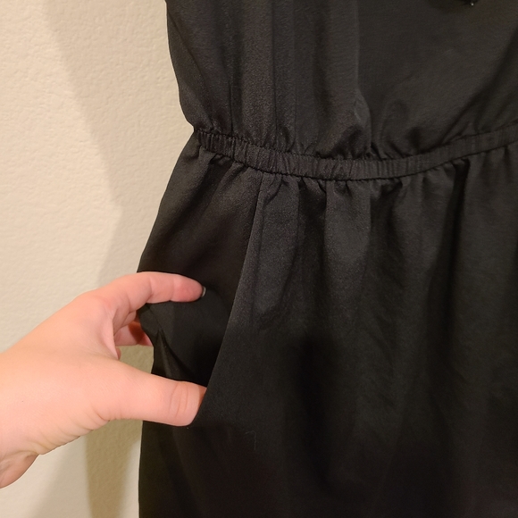 Black dress with pockets - Picture 7 of 7